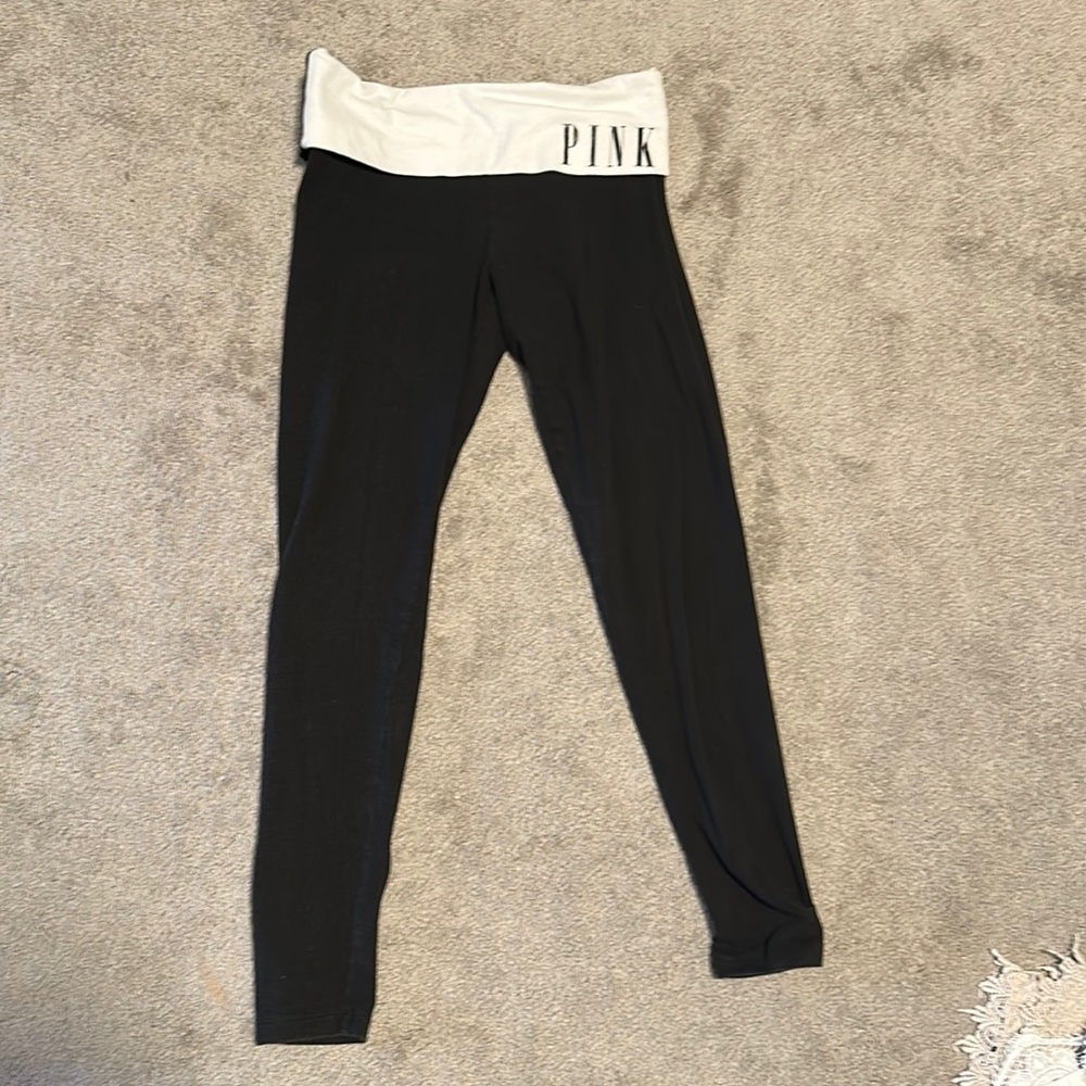 Victoria’s Secret PINK yoga pants